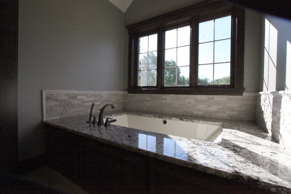 custom-granite-bathtub_1_orig